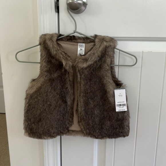 NWT, 5T, Carters Fur Vest - Picture 3 of 5